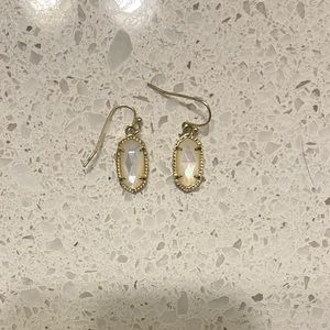 Kendra Scott Lee Drop Earrings in gold - ivory